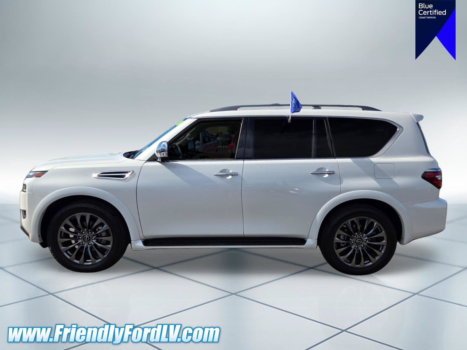 Used 2024 Nissan Armada Platinum w/ Captain's Chairs Package AWD/4WD image 4