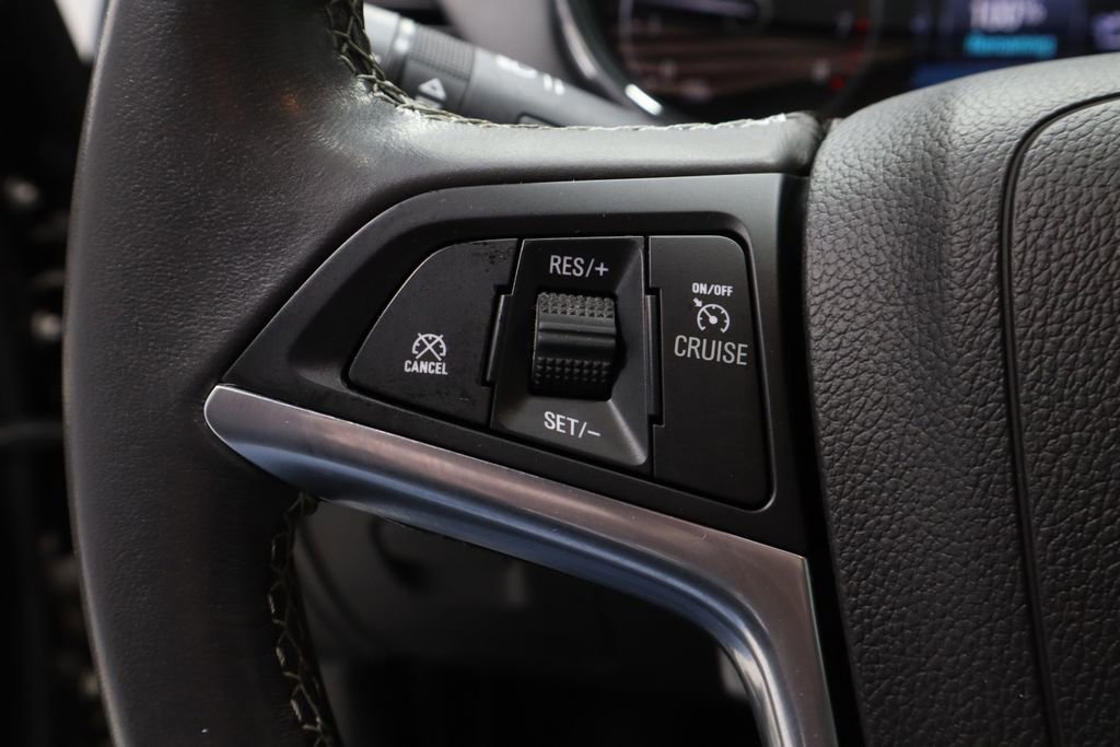 Used 2020 Buick Encore Preferred w/ Safety Package image 27