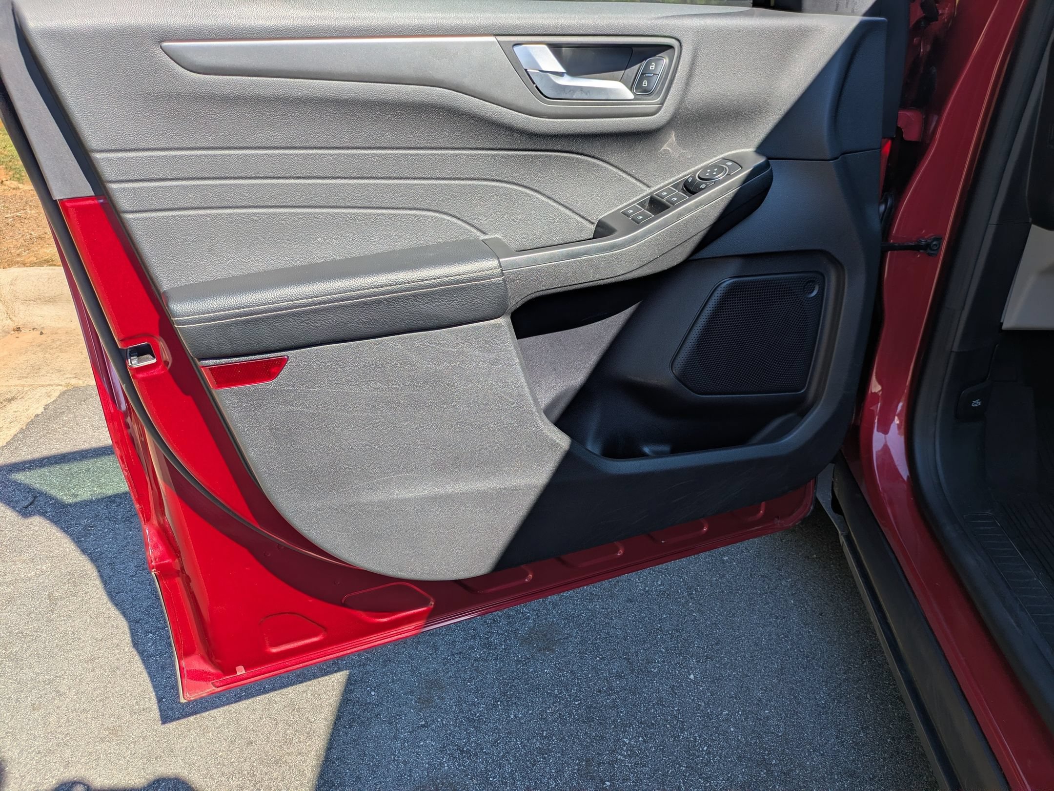 Certified 2024 Ford Escape SE FWD image 10