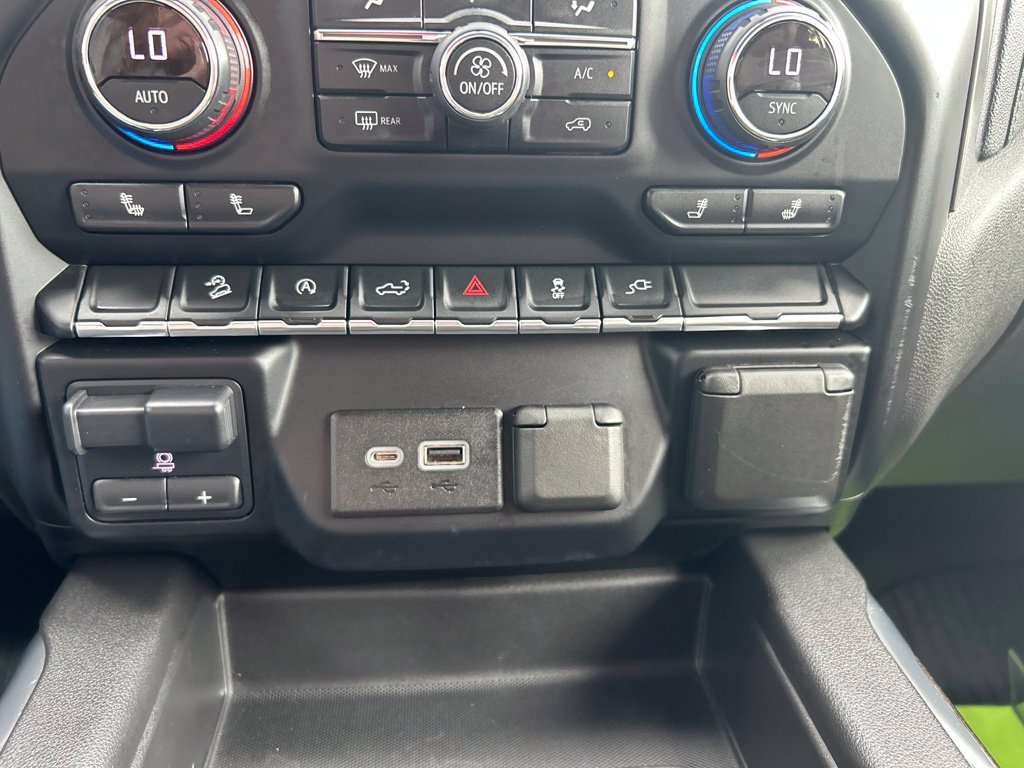 Used 2020 Chevrolet Silverado 1500 RST AWD/4WD image 23