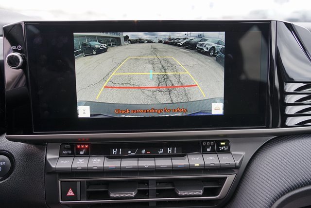 Used 2025 Toyota Camry SE w/ Multimedia Upgrade Package image 16