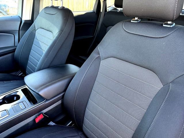 Certified 2021 Ford Edge SE image 10