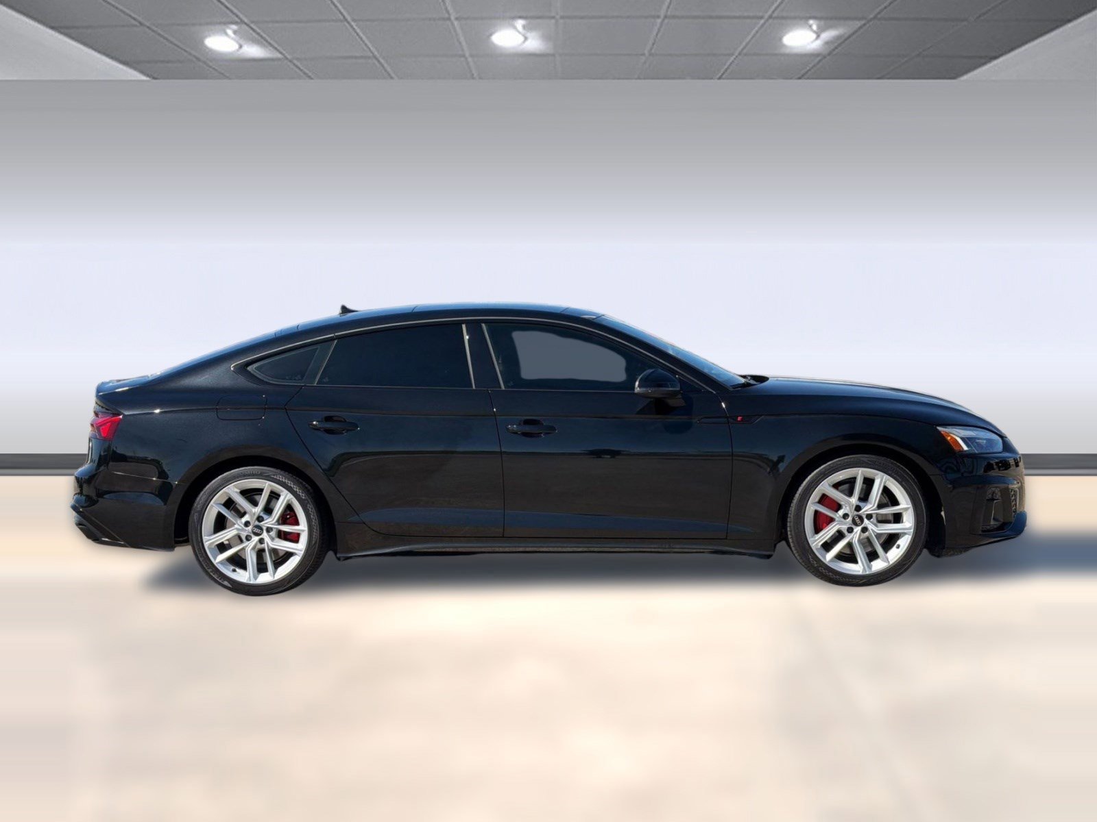 Used 2022 Audi A5 2.0T Premium Plus image 2