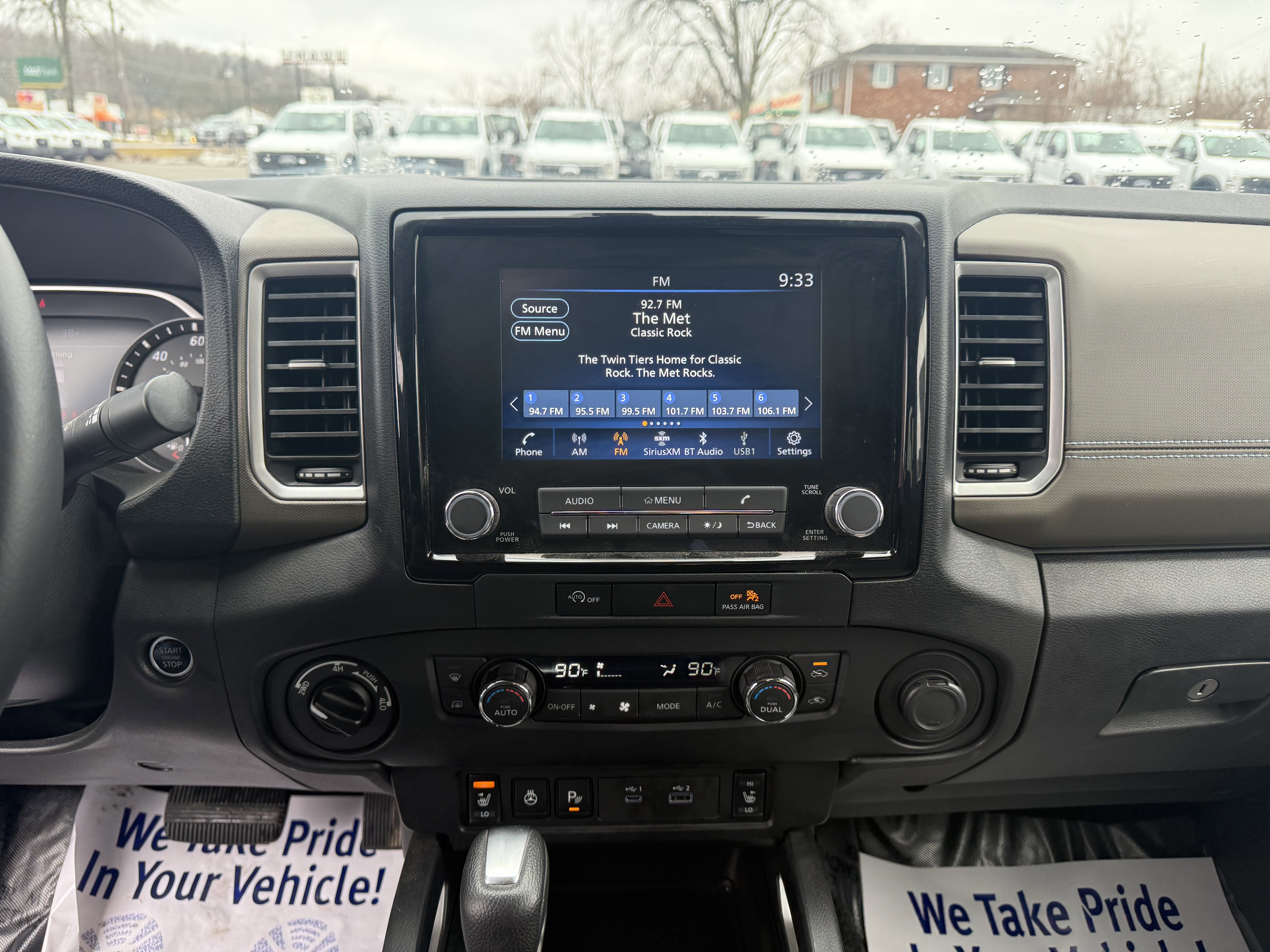 Used 2023 Nissan Frontier SV w/ SV Convenience Package image 14