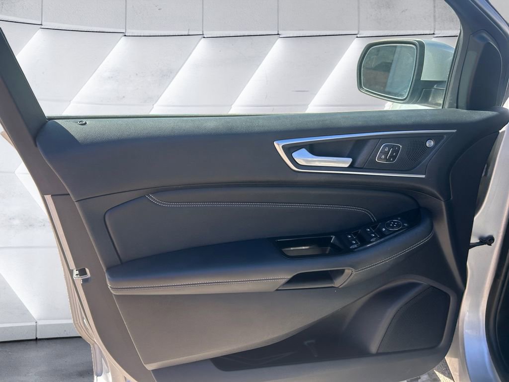 Certified 2019 Ford Edge Titanium w/ Equipment Group 301A image 12