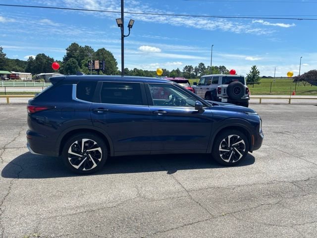 Used 2024 Mitsubishi Outlander SE FWD image 13