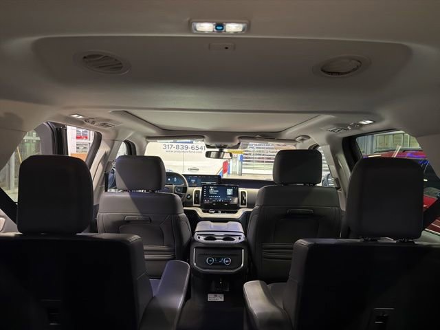 Certified 2025 Ford Expedition Active image 19