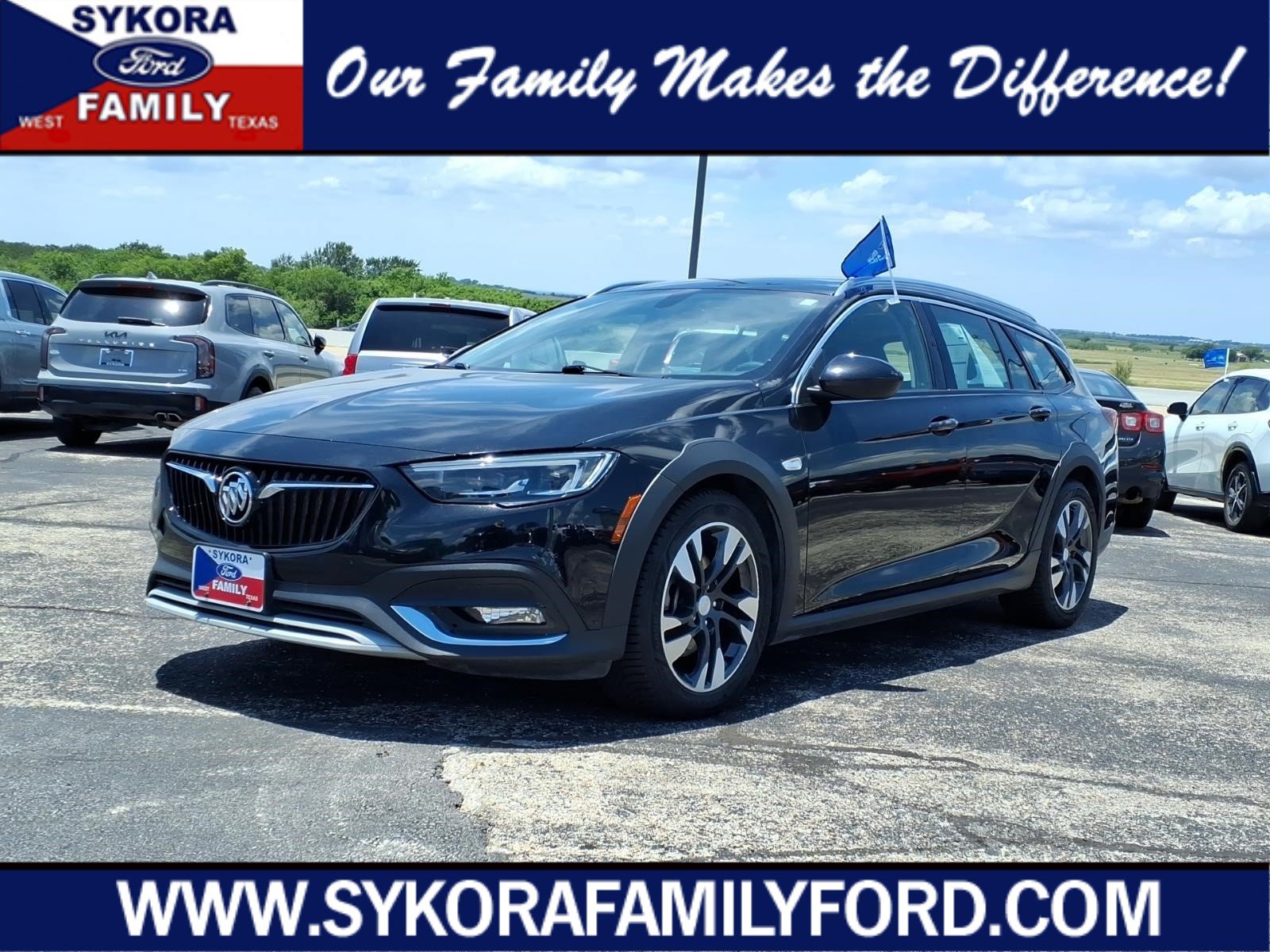 Used 2018 Buick Regal Essence w/ Driver Confidence Package #1 AWD/4WD image 1
