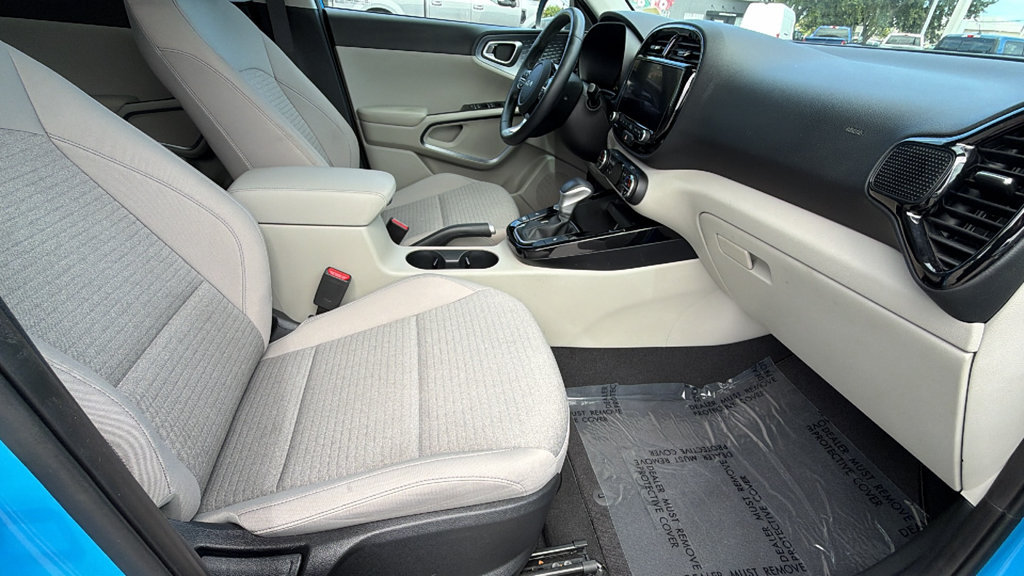 Used 2024 Kia Soul EX FWD image 27