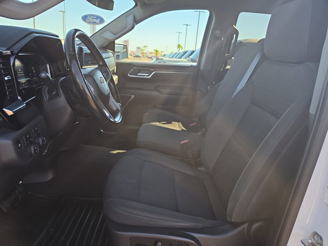 Used 2025 Chevrolet Silverado 1500 LT AWD/4WD image 7