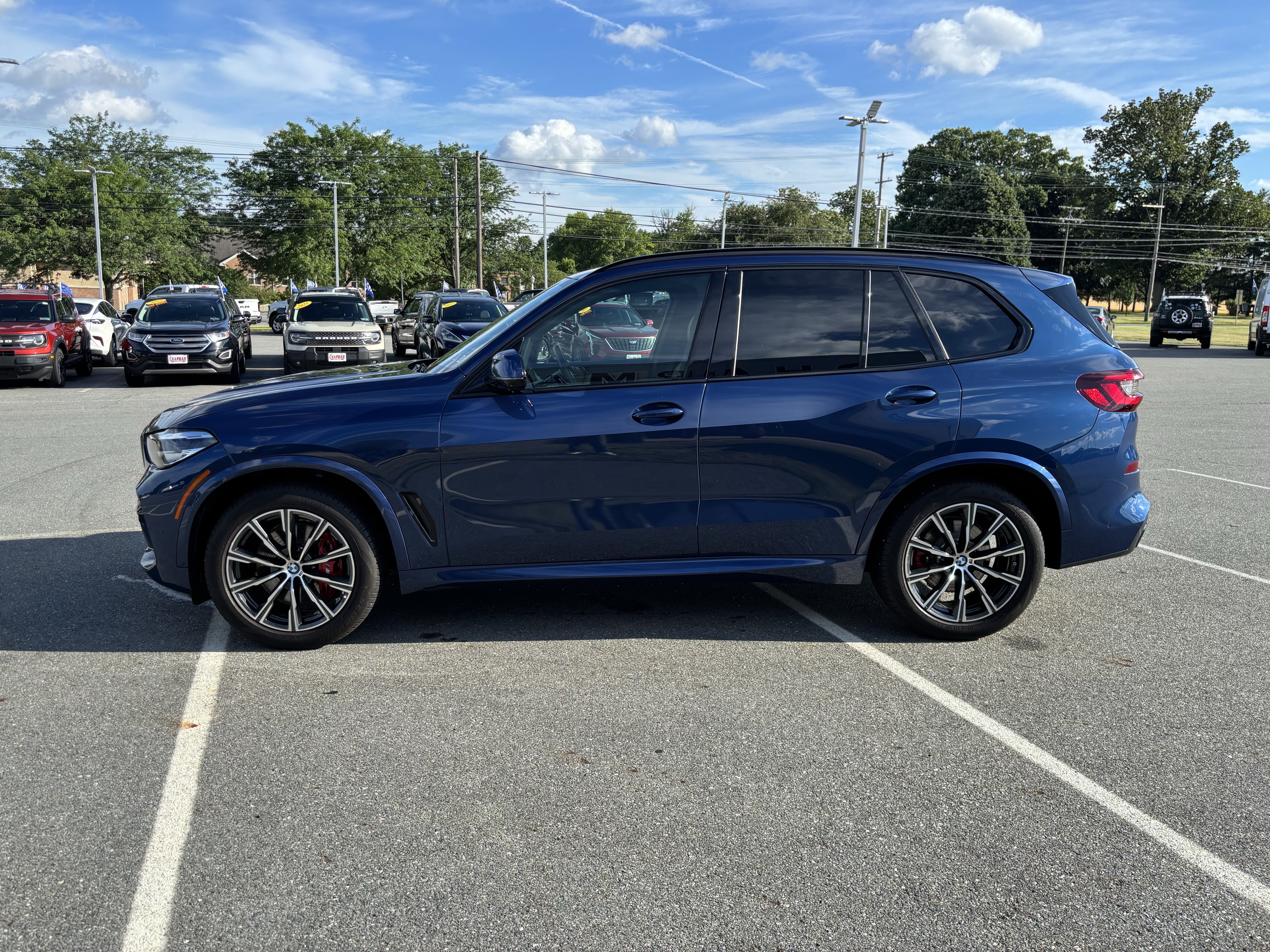Used 2022 BMW X5 xDrive40i w/ M Sport Package AWD/4WD image 4