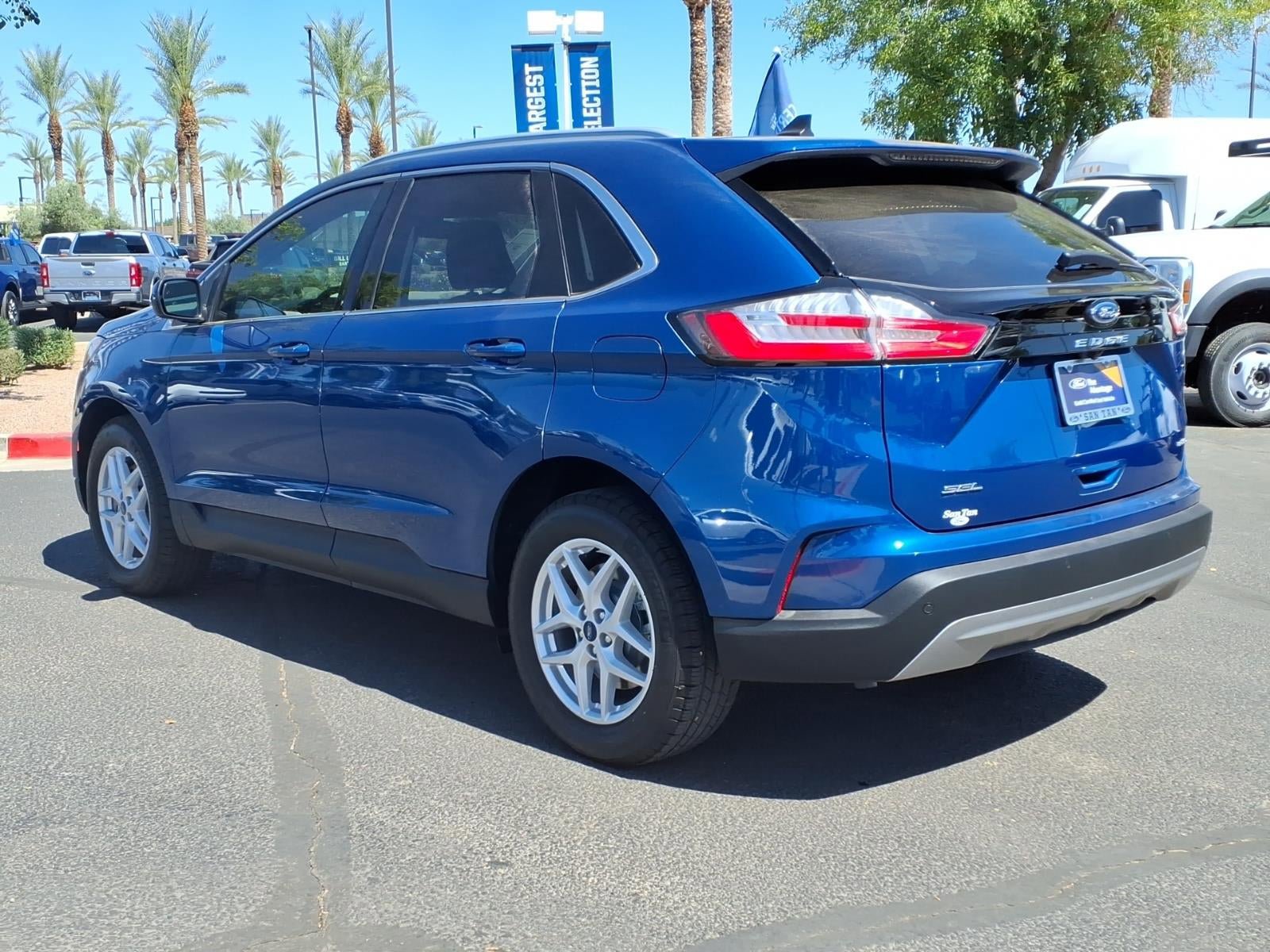 Certified 2022 Ford Edge SEL w/ Convenience Package AWD/4WD image 6