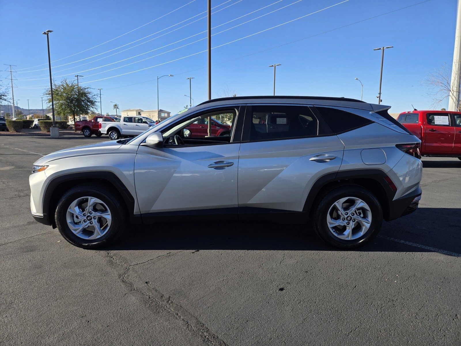 Used 2024 Hyundai Tucson SEL image 2