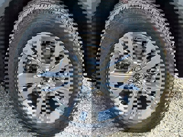 Certified 2023 Ford Explorer XLT w/ Equipment Group 202A image 29