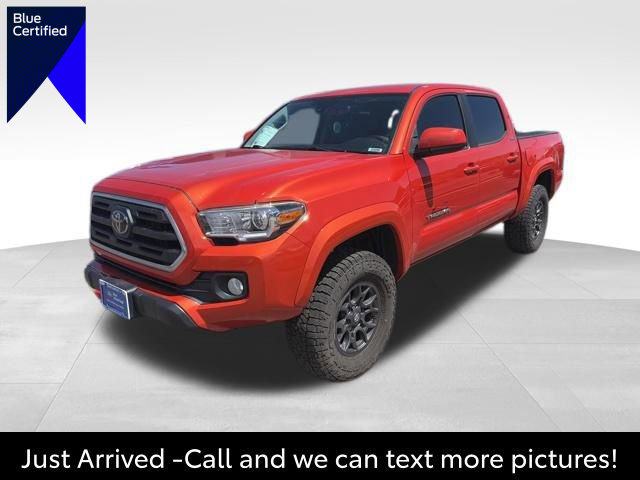 Used 2018 Toyota Tacoma SR5 AWD/4WD image 1