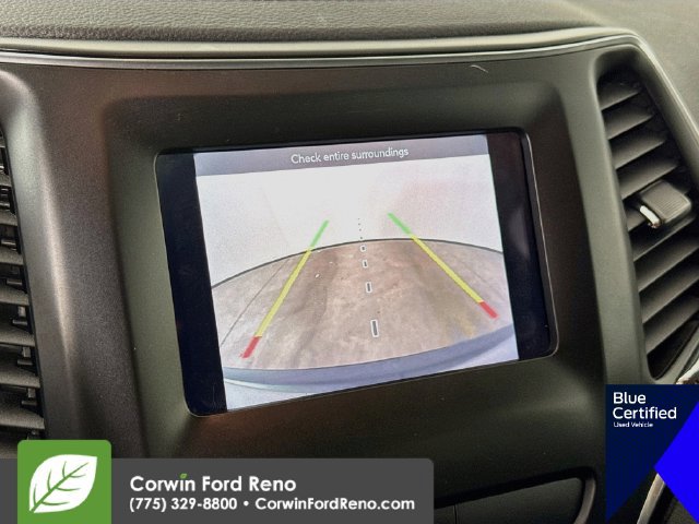 Used 2020 Jeep Cherokee Latitude FWD image 17