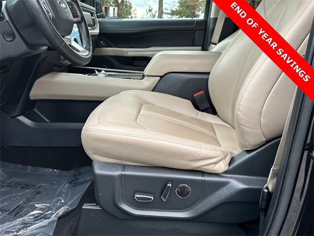 Certified 2022 Ford Expedition Limited image 9