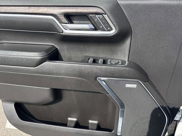 Used 2023 Chevrolet Silverado 1500 LTZ image 13