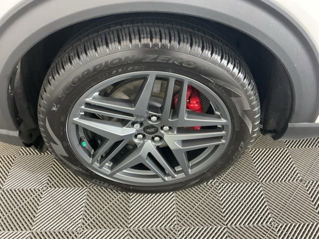 Certified 2025 Ford Explorer ST AWD/4WD image 36