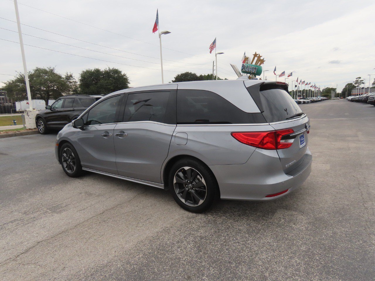 Used 2023 Honda Odyssey Elite image 17