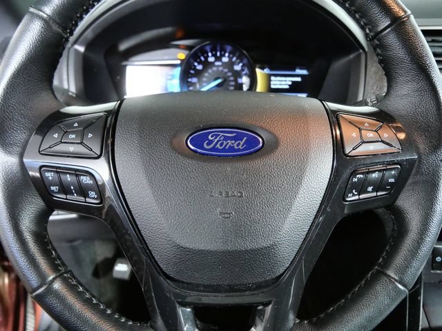 Certified 2018 Ford Explorer XLT w/ Equipment Group 202A AWD/4WD image 24