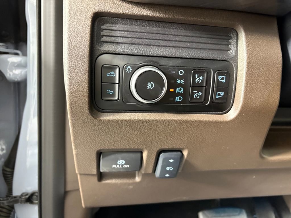 Certified 2025 Ford F450 King Ranch w/ Chrome Package image 14