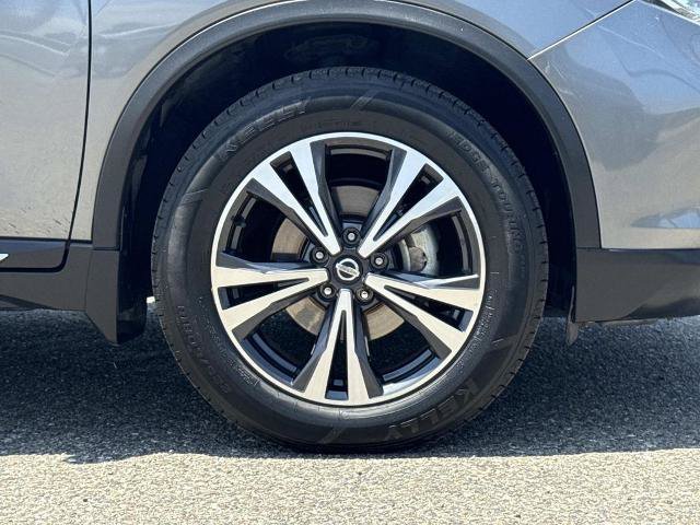 Used 2017 Nissan Rogue SL w/ SL Premium Package FWD image 31