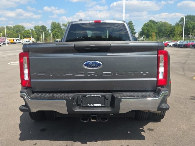 Certified 2026 Ford F350 XLT AWD/4WD image 9