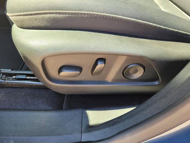 Used 2025 Chevrolet Equinox LT w/ Convenience Package II FWD image 19