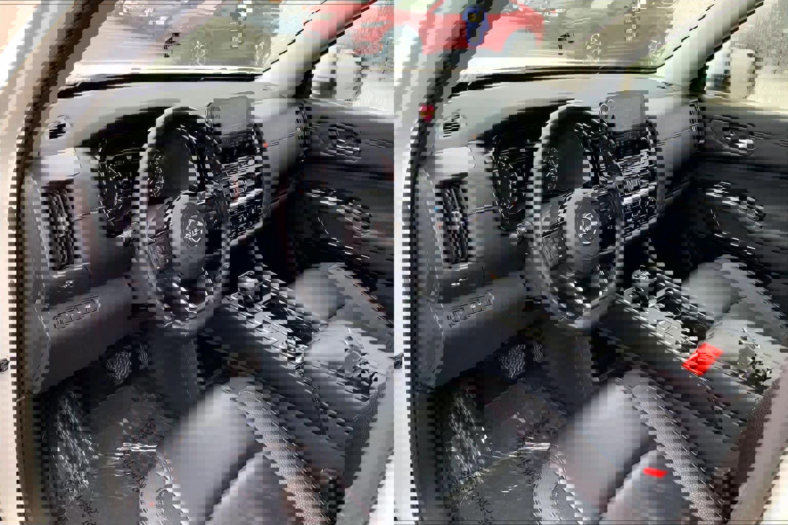 Used 2023 Nissan Pathfinder SL image 15