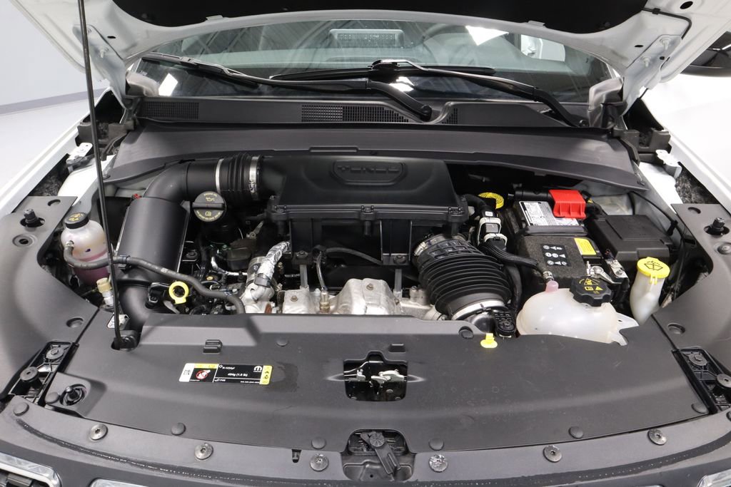 Used 2025 Jeep Compass Latitude image 13