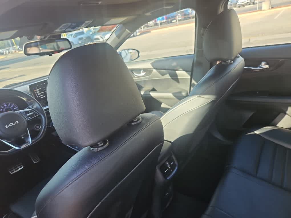 Used 2024 Kia Forte GT-Line w/ GT-Line Premium Package FWD image 11