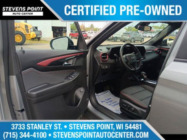 Used 2025 Chevrolet TrailBlazer RS w/ Convenience Package AWD/4WD image 14