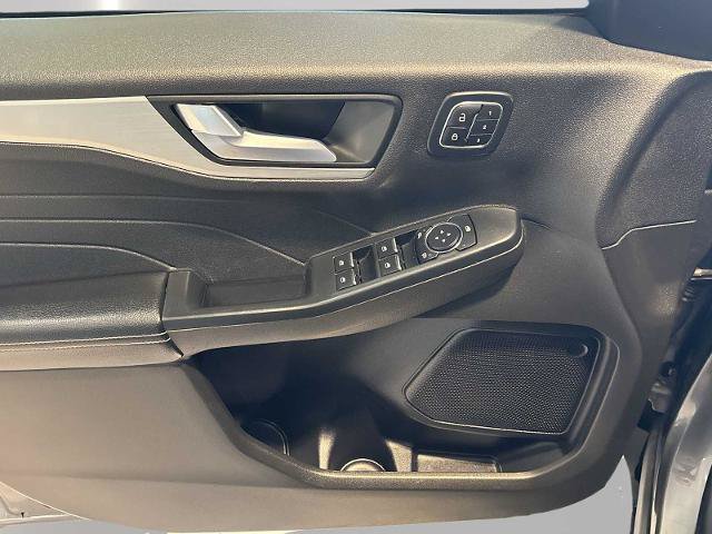 Certified 2024 Ford Escape Platinum AWD/4WD image 21