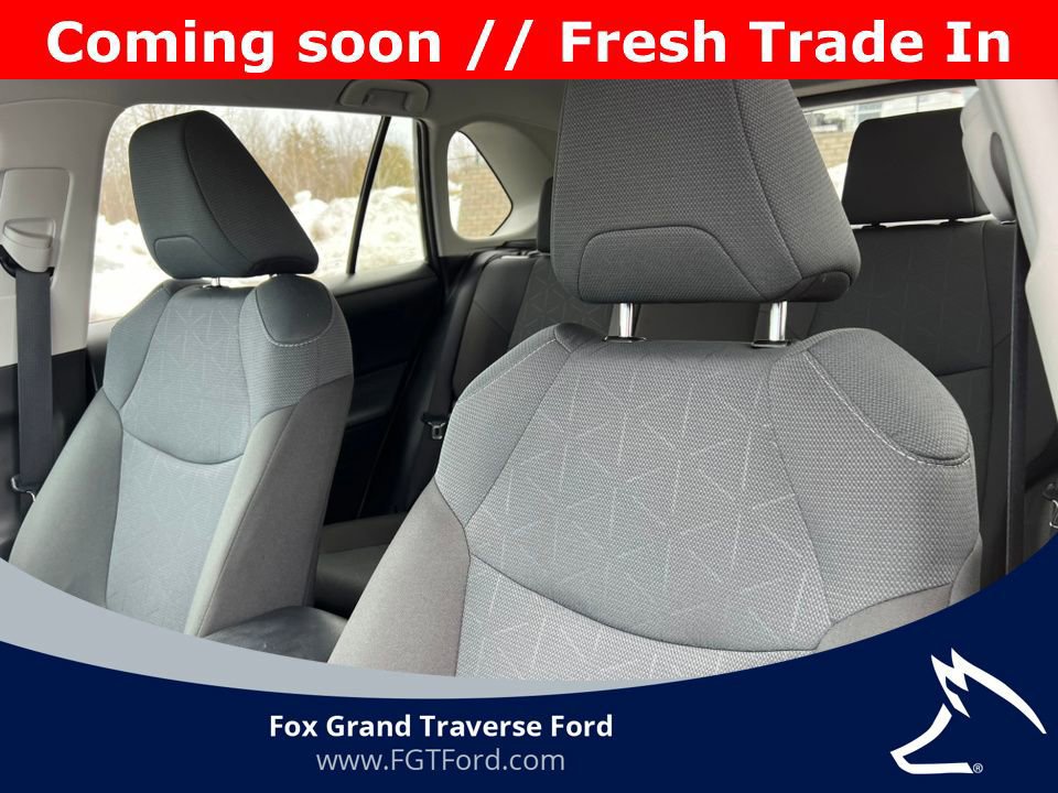Used 2025 Toyota RAV4 XLE image 14