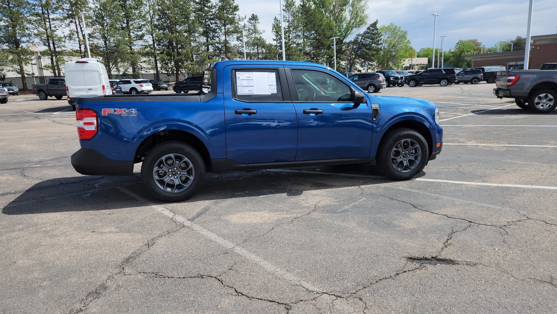Certified 2024 Ford Maverick XLT w/ XLT Luxury Package AWD/4WD image 17