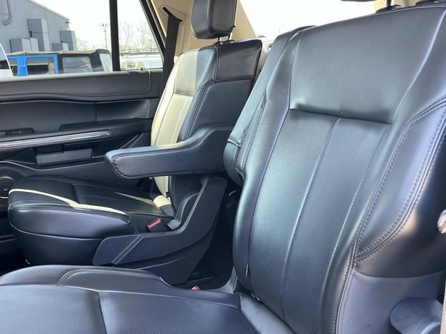 Certified 2023 Ford Expedition XLT image 21