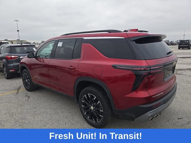 Used 2025 Chevrolet Traverse LT w/ Sun and Wheel Package FWD image 3