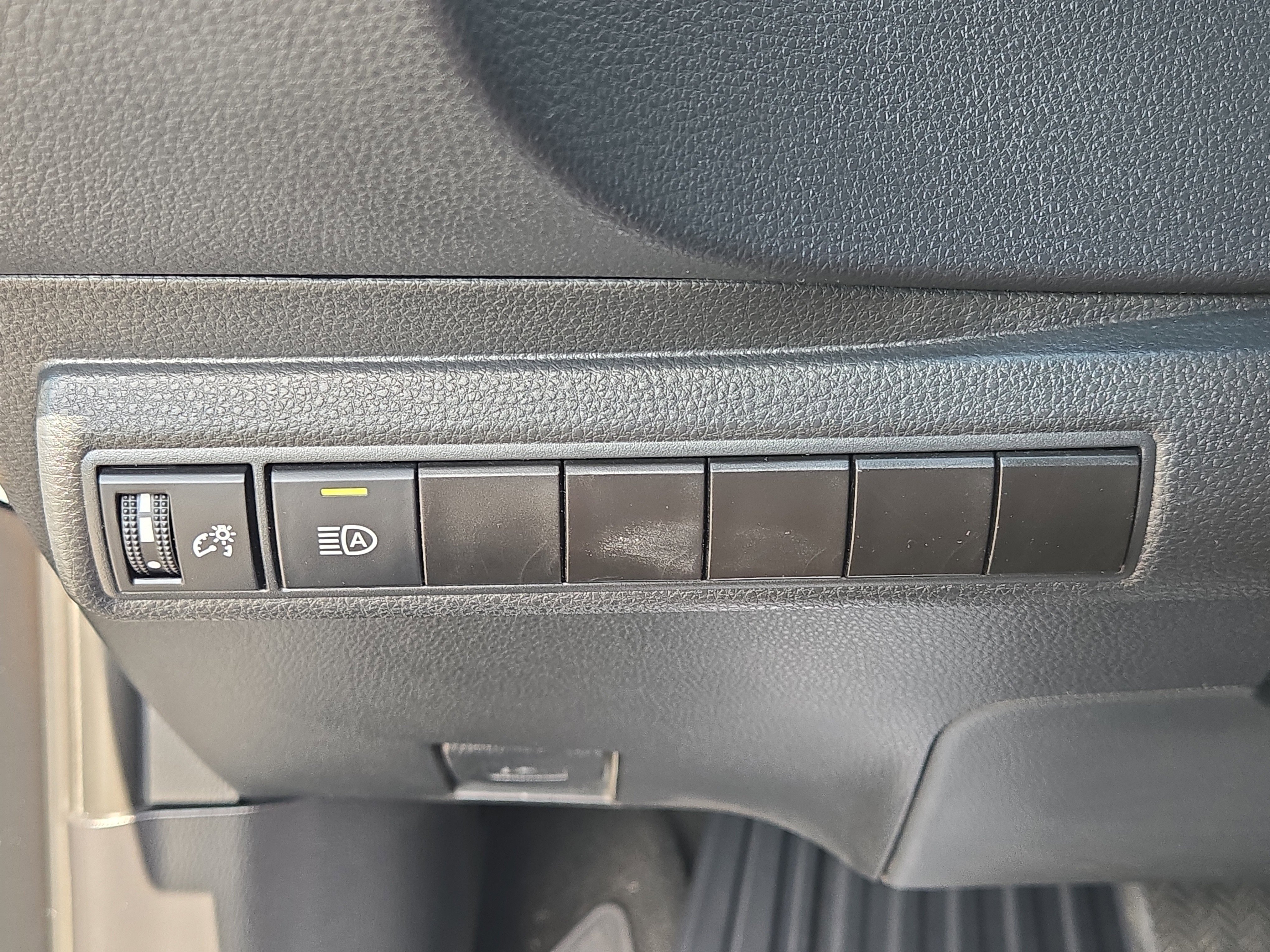 Used 2023 Toyota Corolla LE FWD image 21