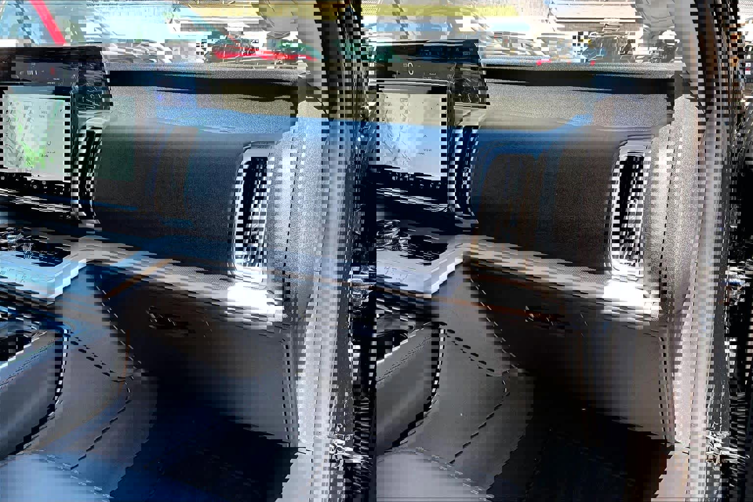 Certified 2025 Ford Expedition Max Active image 21