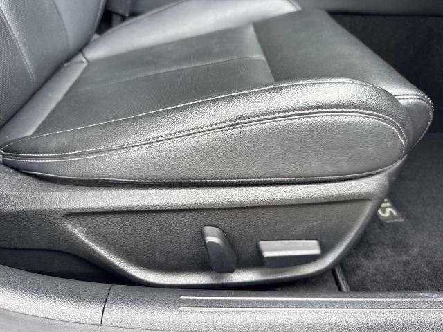 Used 2023 Genesis G70 2.0T AWD/4WD image 11