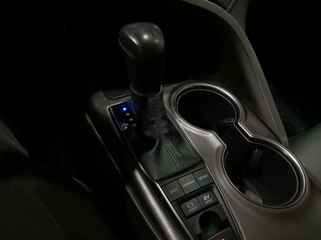 Used 2022 Toyota Camry SE image 24