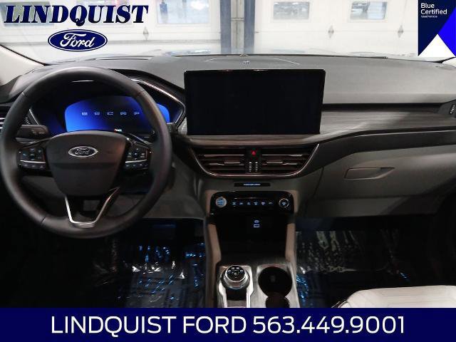Certified 2023 Ford Escape Platinum w/ Premium Technology Package AWD/4WD image 16