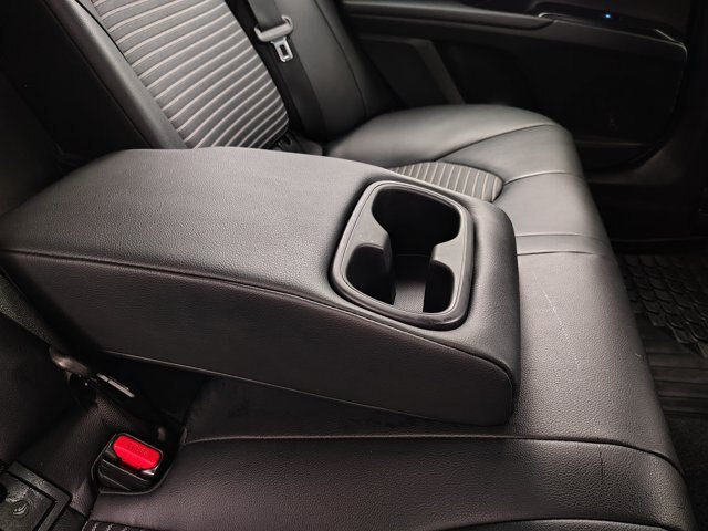 Used 2019 Toyota Camry SE FWD image 28