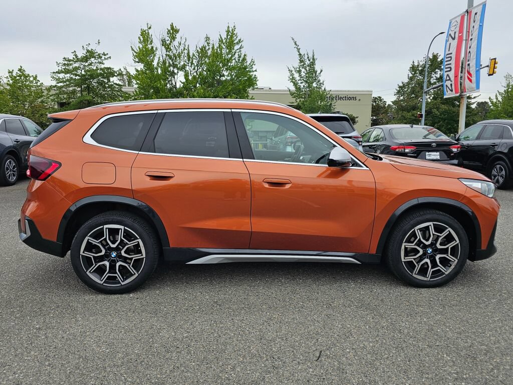 Used 2023 BMW X1 xDrive28i w/ Premium Package AWD/4WD image 6