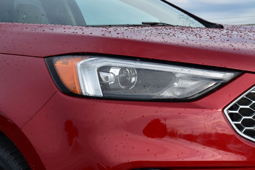 Certified 2023 Ford Edge SEL w/ Convenience Package AWD/4WD image 4
