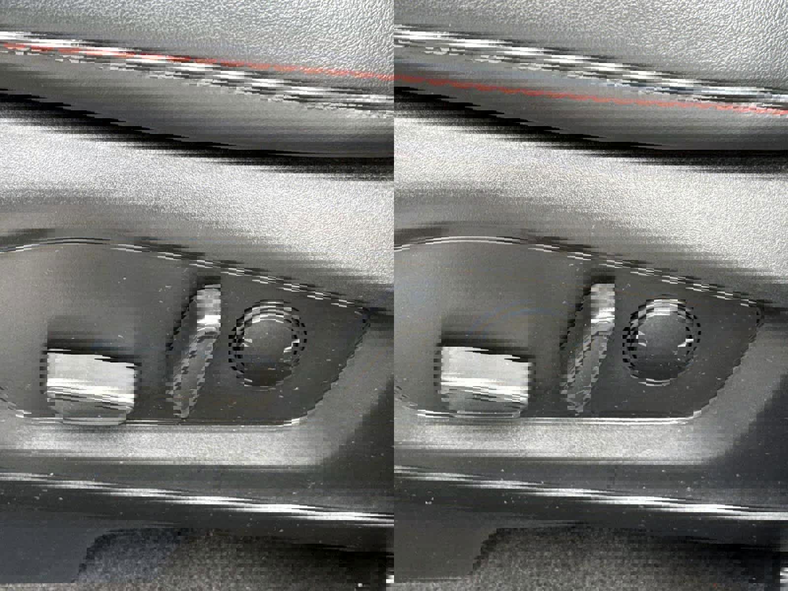 Certified 2025 Ford Explorer ST-Line w/ ST-Line Street Pack image 21