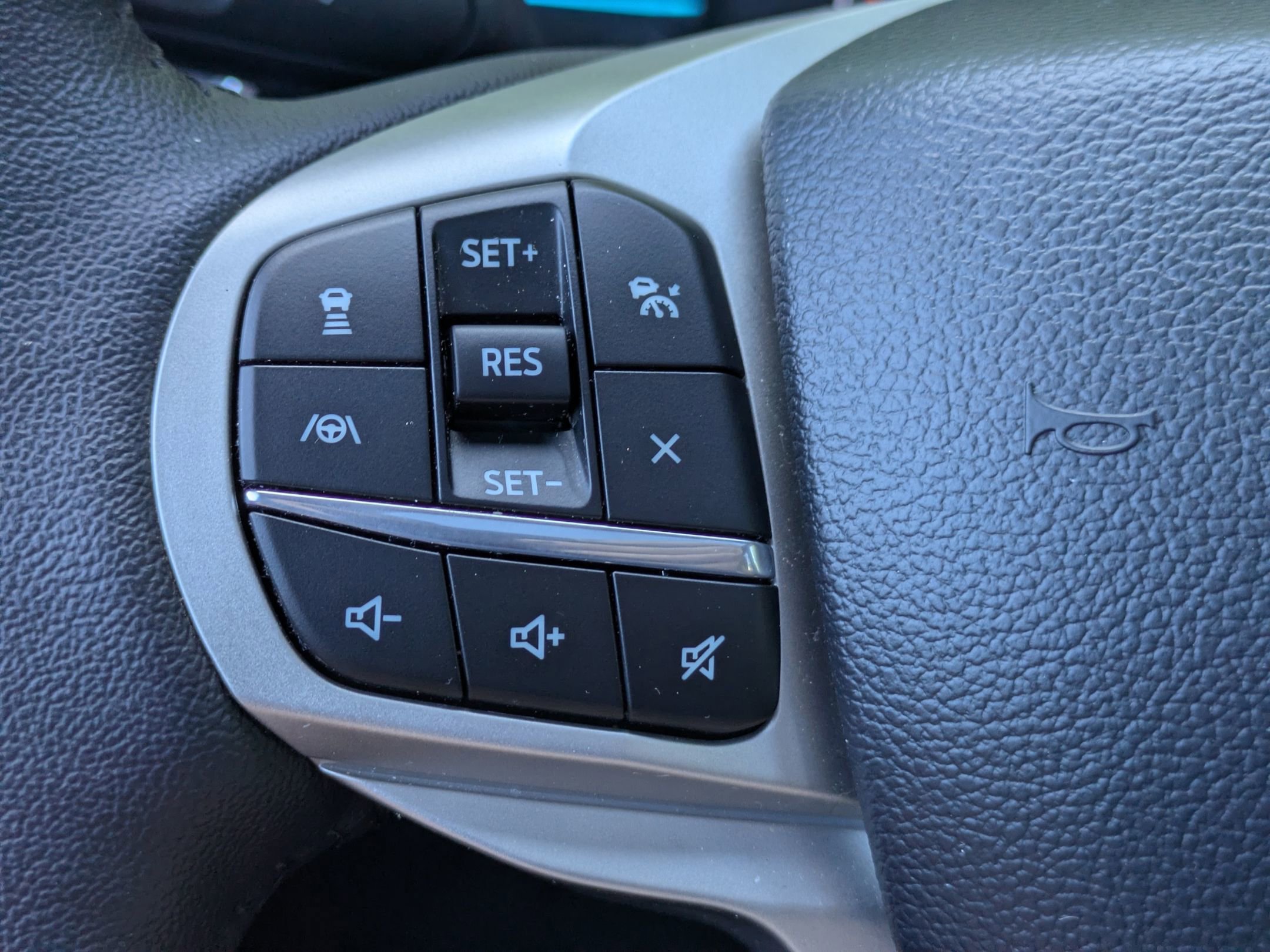 Certified 2024 Ford Explorer Limited w/ Limited Technology Package AWD/4WD image 17