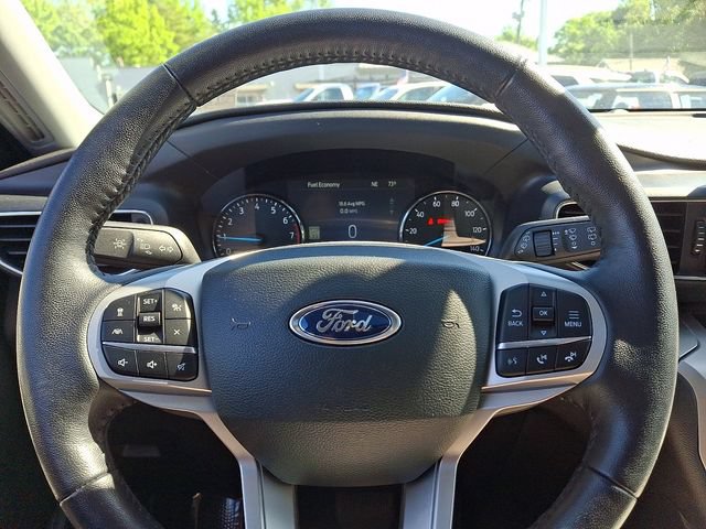 Certified 2022 Ford Explorer XLT w/ Equipment Group 202A AWD/4WD image 27