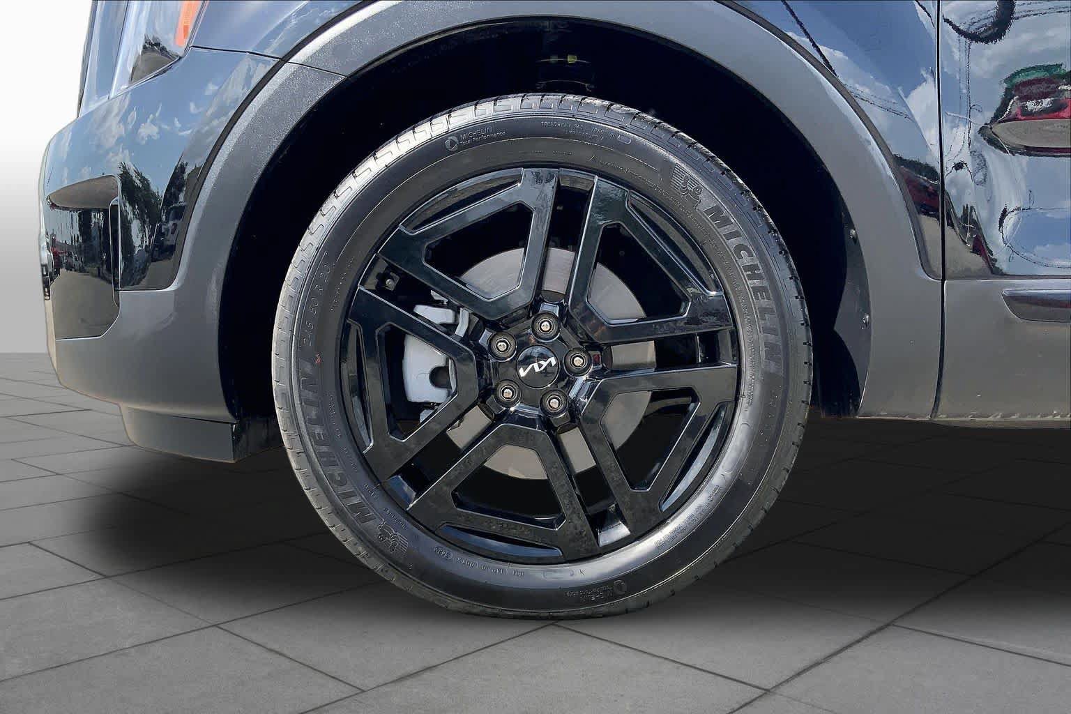 Used 2024 Kia Telluride EX X-Line AWD/4WD image 11